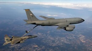 Mid-air refueling tanker