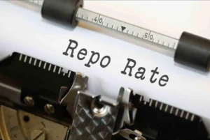 RBI Keeps Repo Rate Unchanged At 5.25%